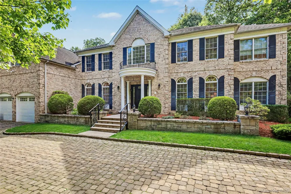 11 Faith Lane Ardsley, NY 10502