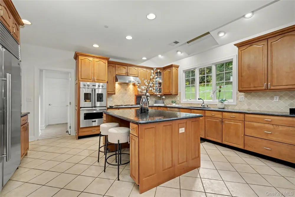 11 Faith Lane Ardsley, NY 10502
