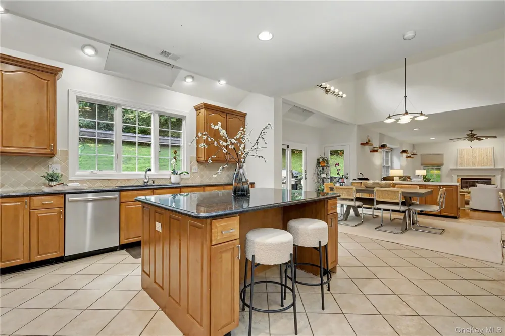 11 Faith Lane Ardsley, NY 10502