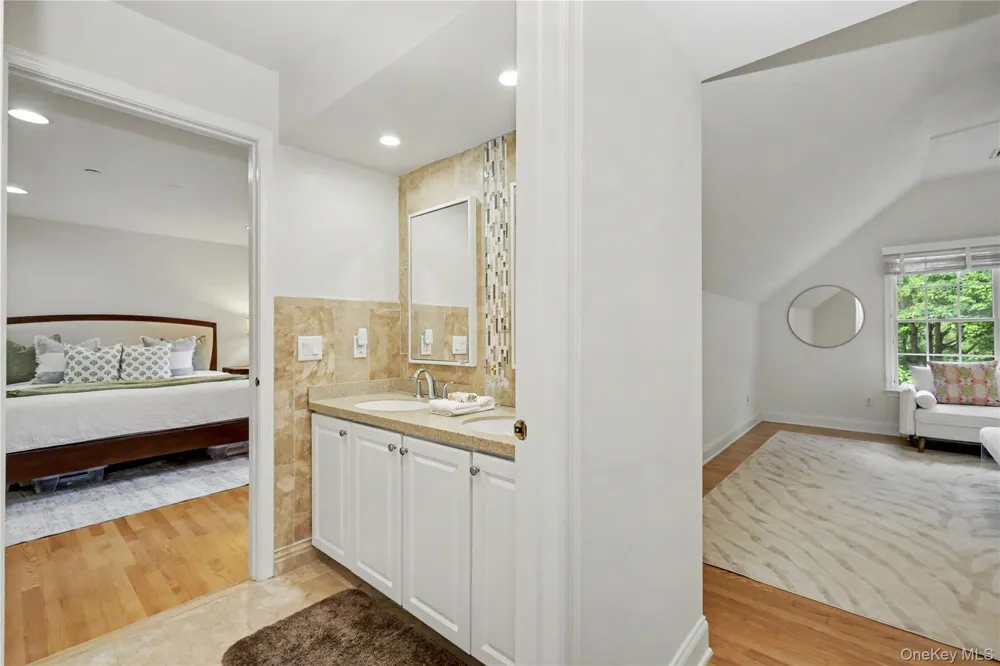 11 Faith Lane Ardsley, NY 10502