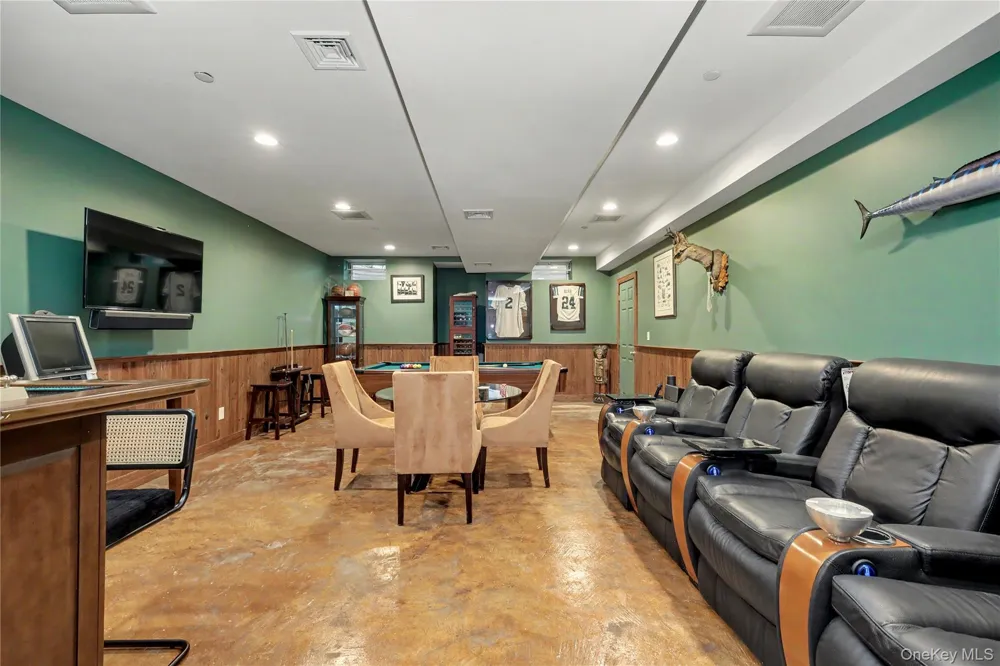 11 Faith Lane Ardsley, NY 10502