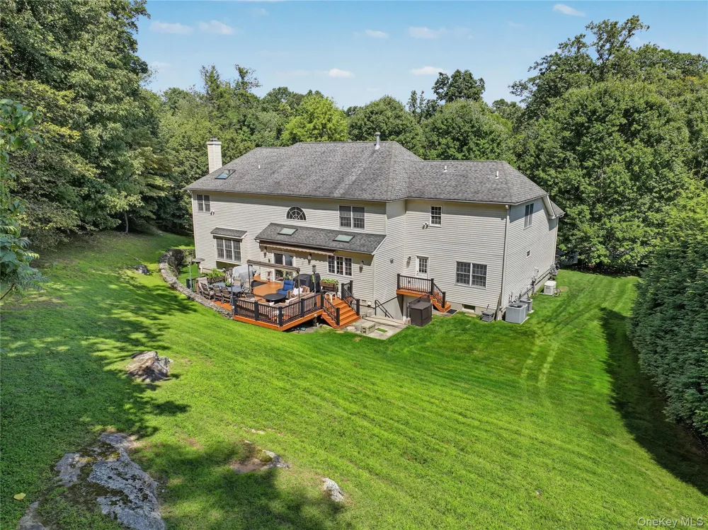 11 Faith Lane Ardsley, NY 10502