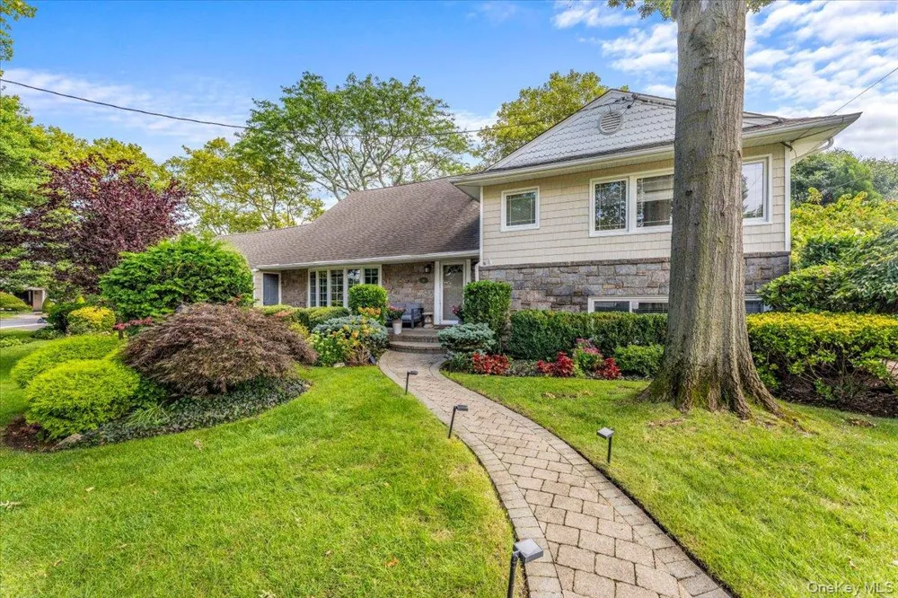 616 Woodmere Boulevard Woodmere, NY 11598