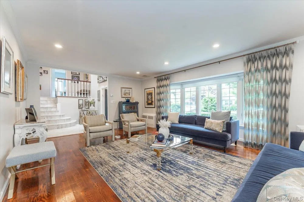 616 Woodmere Boulevard Woodmere, NY 11598