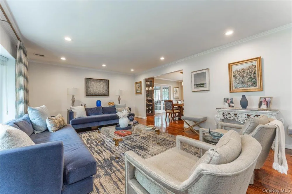 616 Woodmere Boulevard Woodmere, NY 11598