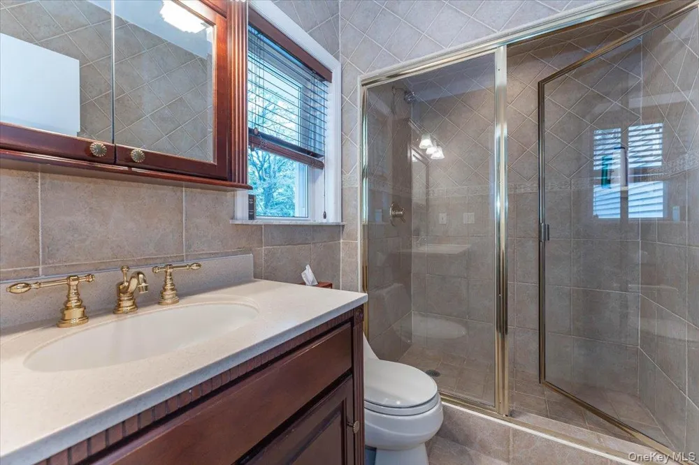 616 Woodmere Boulevard Woodmere, NY 11598