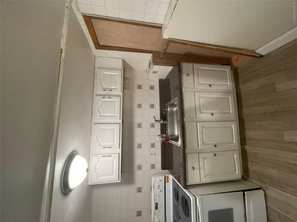 1011 Hemlock Street Brooklyn, NY 11208