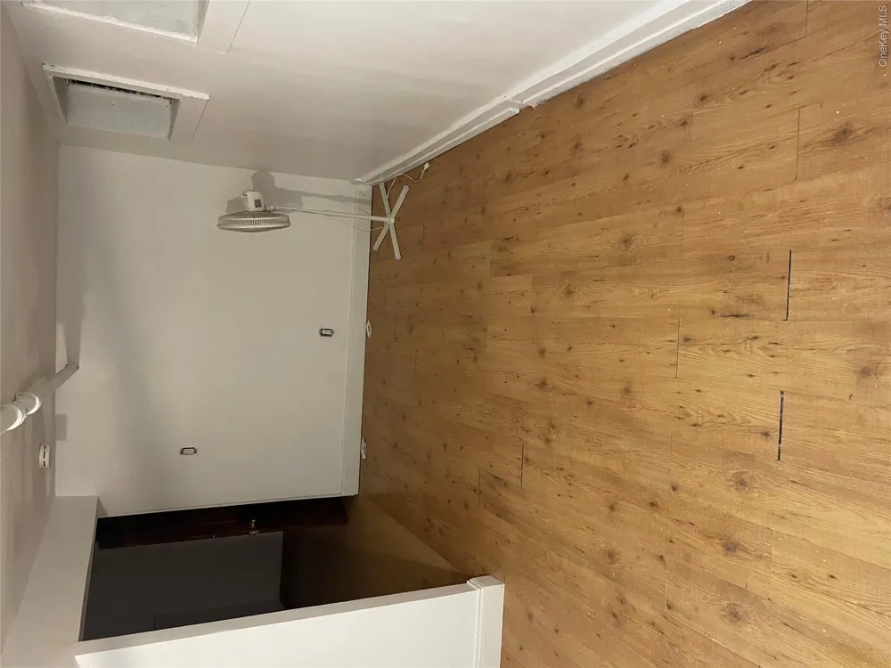 1011 Hemlock Street Brooklyn, NY 11208
