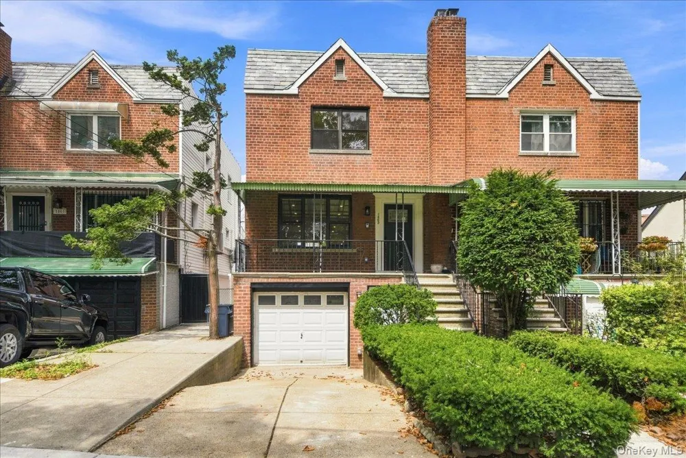 1463 Pelham Parkway Bronx, NY 10469