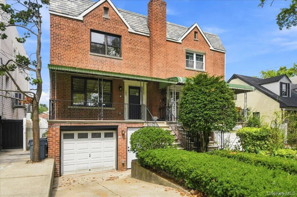 1463 Pelham Parkway Bronx, NY 10469