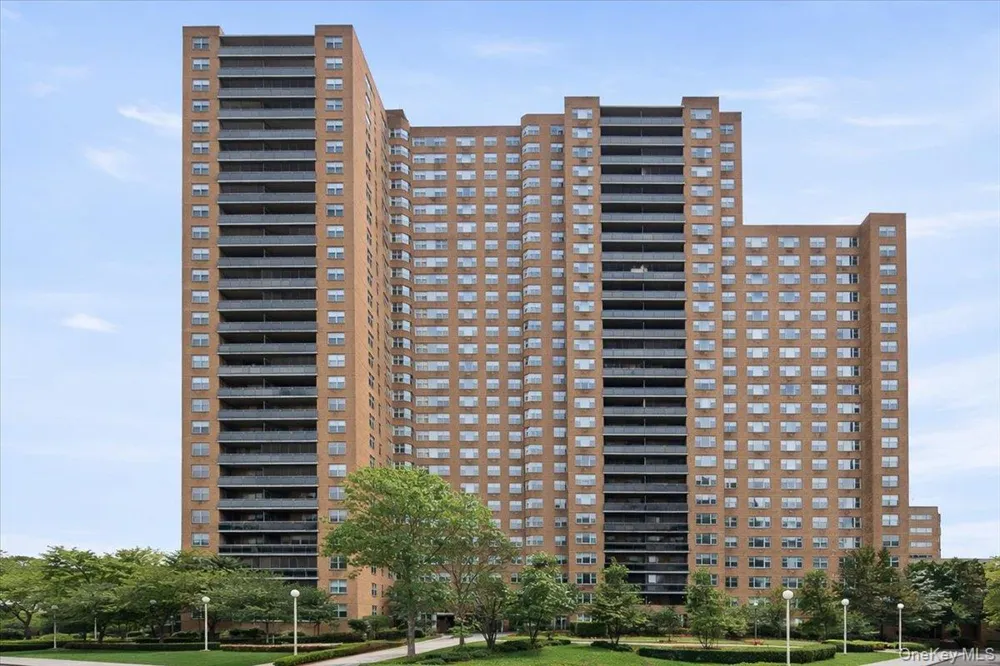 70-25 Yellowstone Boulevard #11H Forest Hills, NY 11735