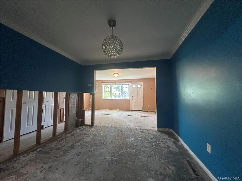 31 Farley Drive West Haverstraw, NY 10993
