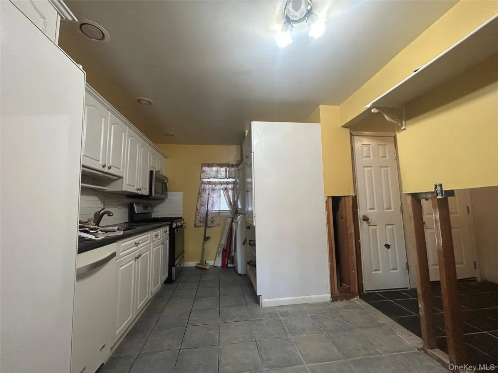 31 Farley Drive West Haverstraw, NY 10993