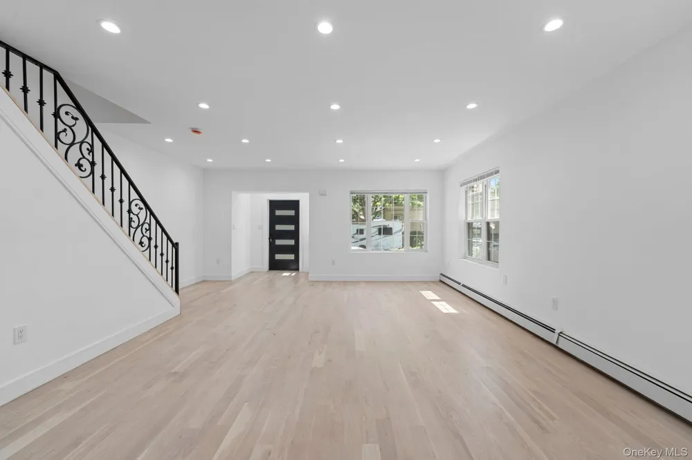 137-64 Westgate Street Springfield Gardens, NY 11413