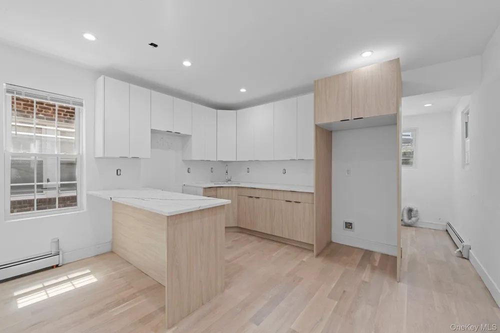 137-64 Westgate Street Springfield Gardens, NY 11413
