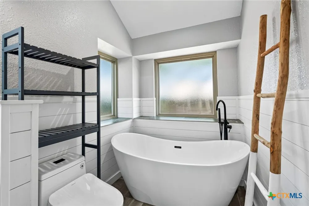 7302 Oswego Drive San Antonio, TX 78250