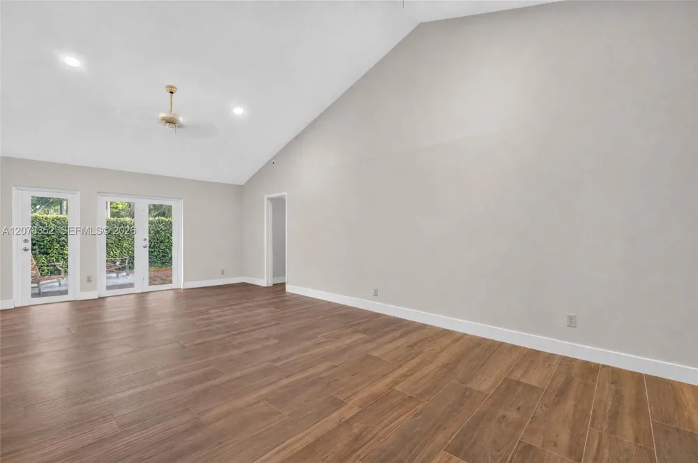 9943 NW 47th Ter Doral, FL 33178