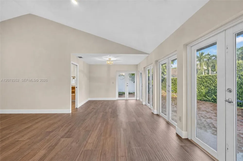 9943 NW 47th Ter Doral, FL 33178