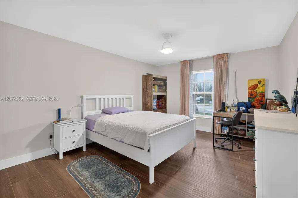 9943 NW 47th Ter Doral, FL 33178