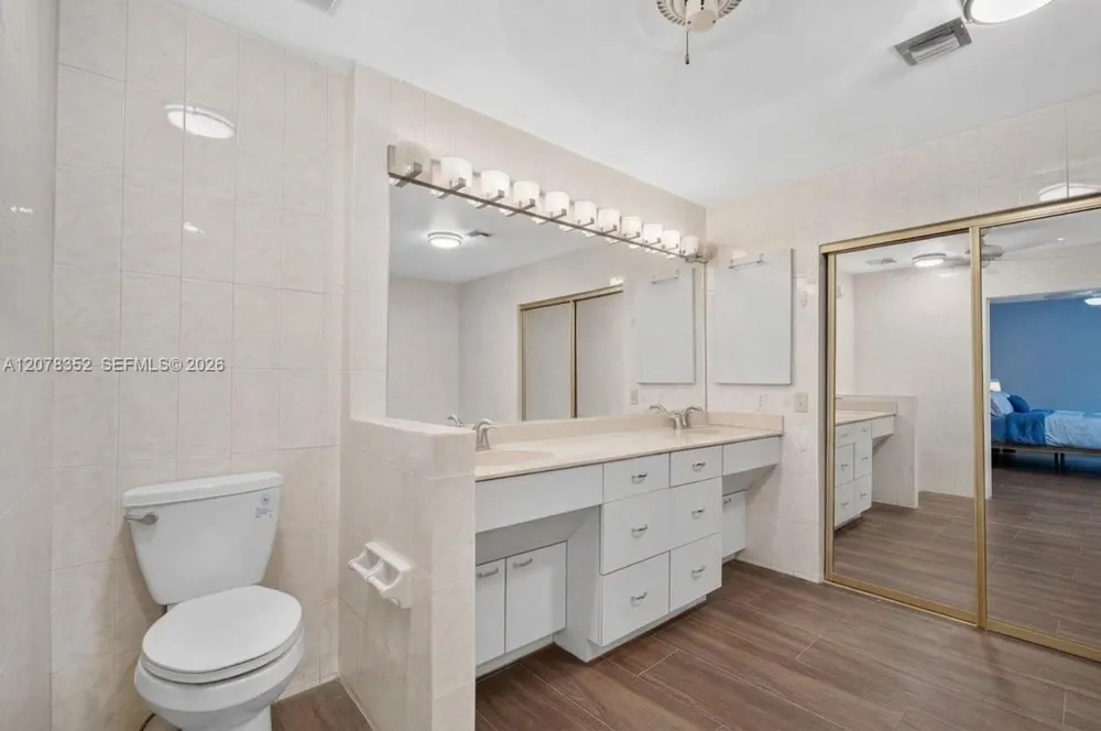 9943 NW 47th Ter Doral, FL 33178