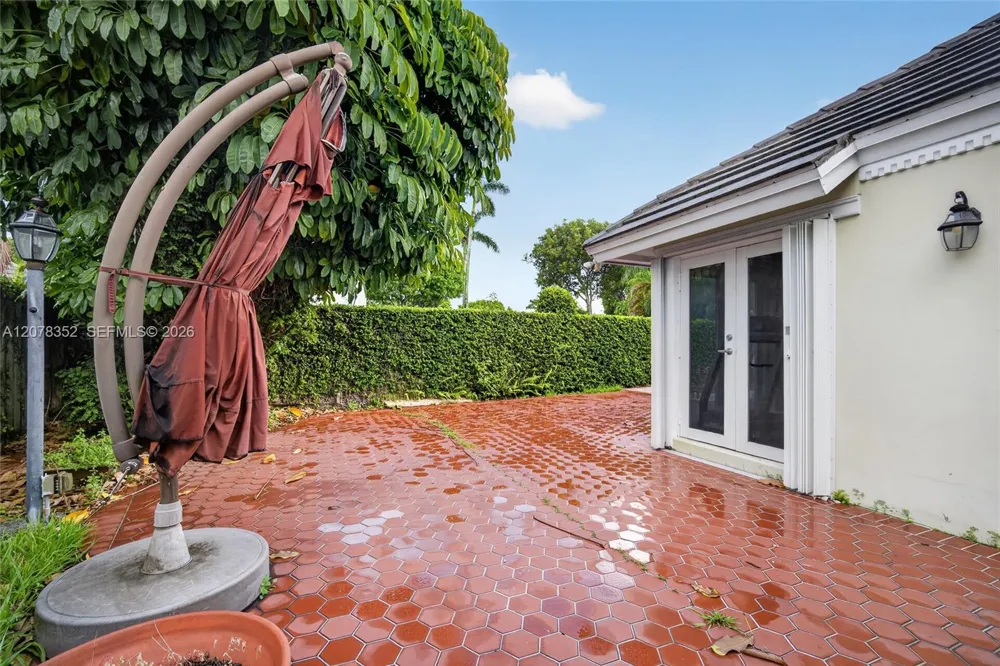 9943 NW 47th Ter Doral, FL 33178
