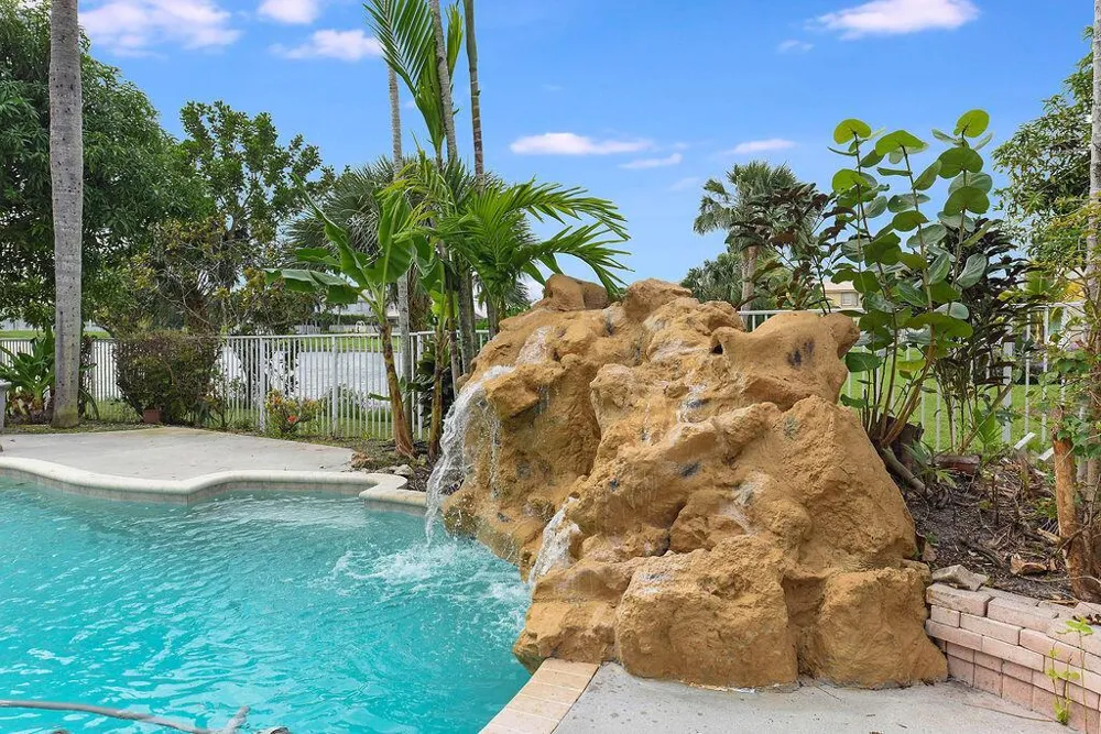 7259 Norwich Lane Boynton Beach, FL 33436