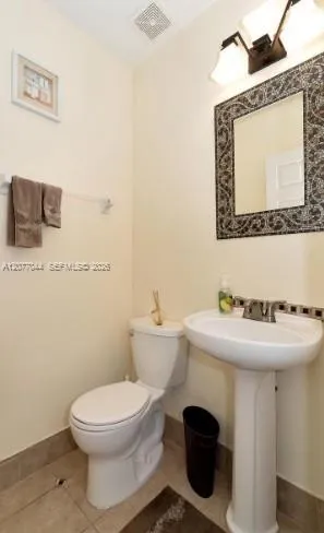 5614 NW 112th Pl Doral, FL 33178