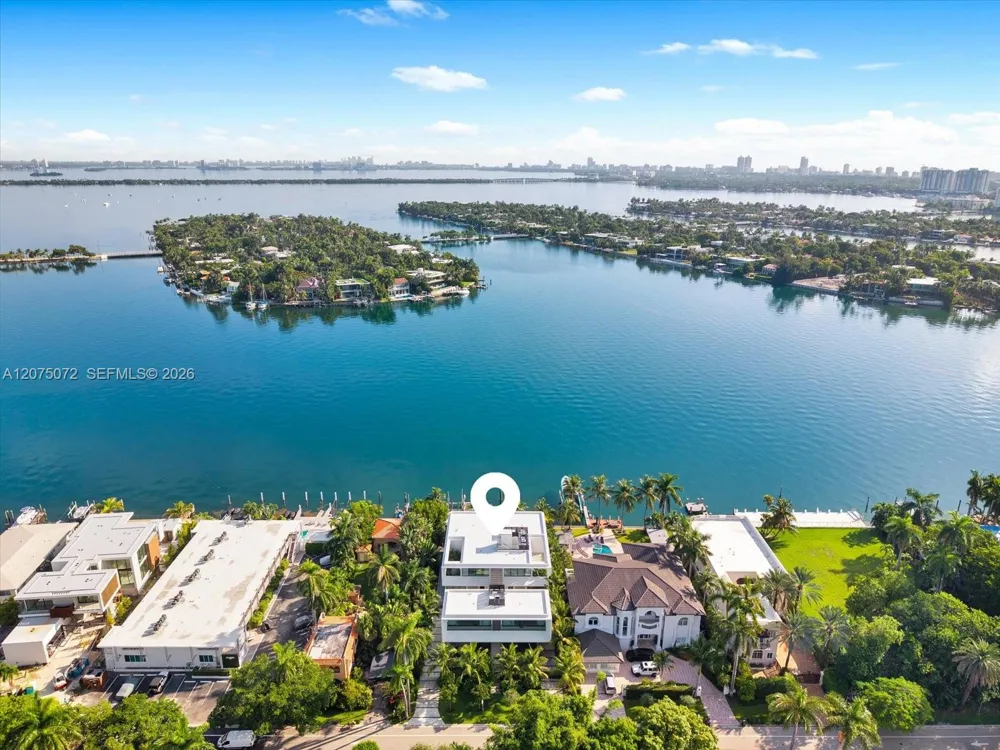 375 Hibiscus Dr Miami Beach, FL 33139