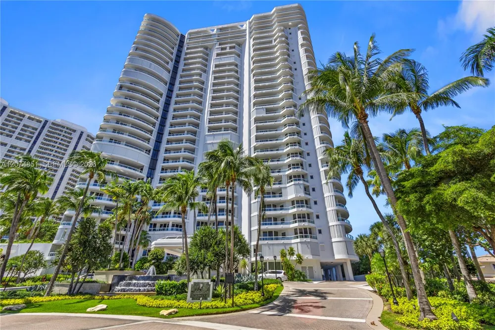 21050 Point Pl #604 Aventura, FL 33180