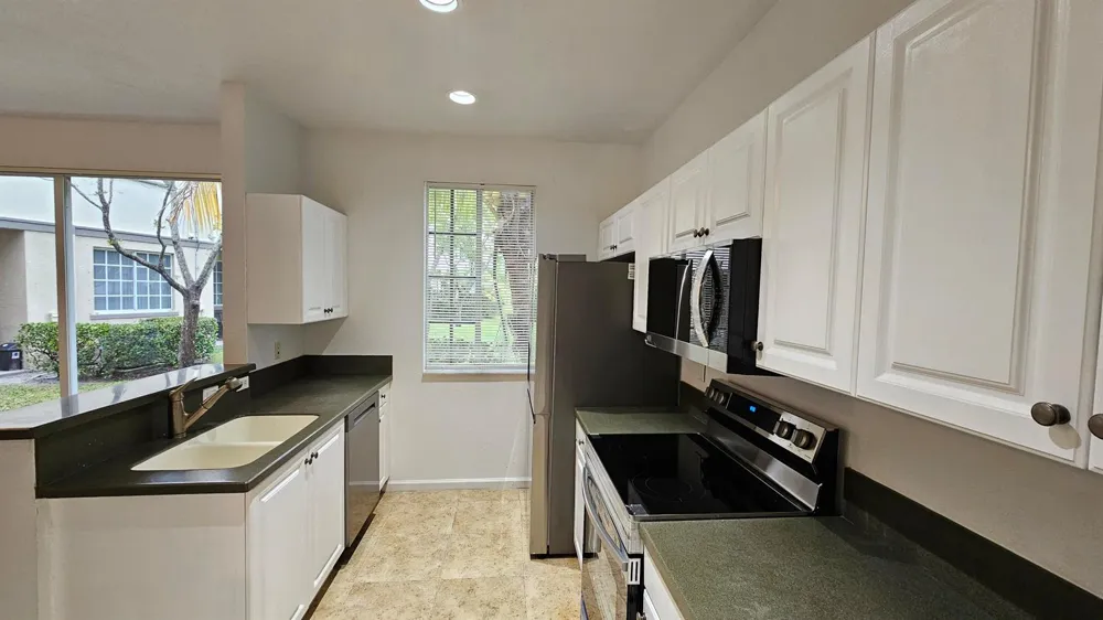 2022 ISLAND DRIVE Riviera Beach, FL 33404