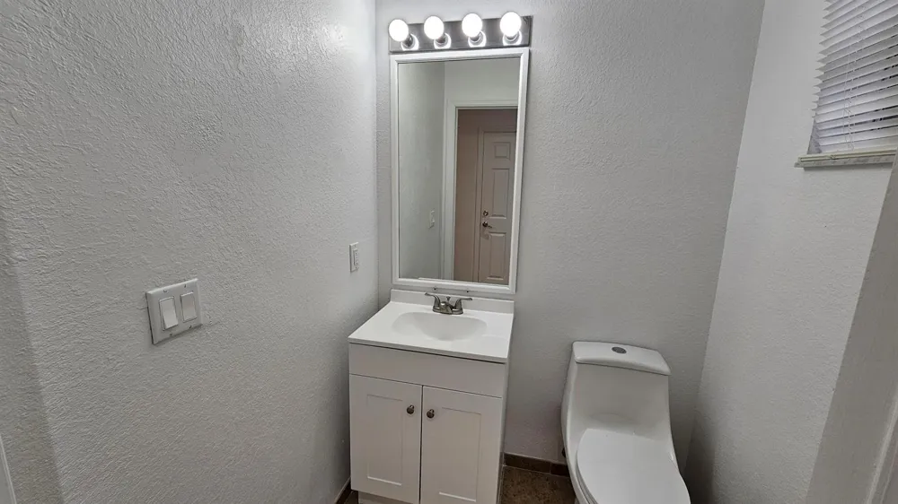 2022 ISLAND DRIVE Riviera Beach, FL 33404