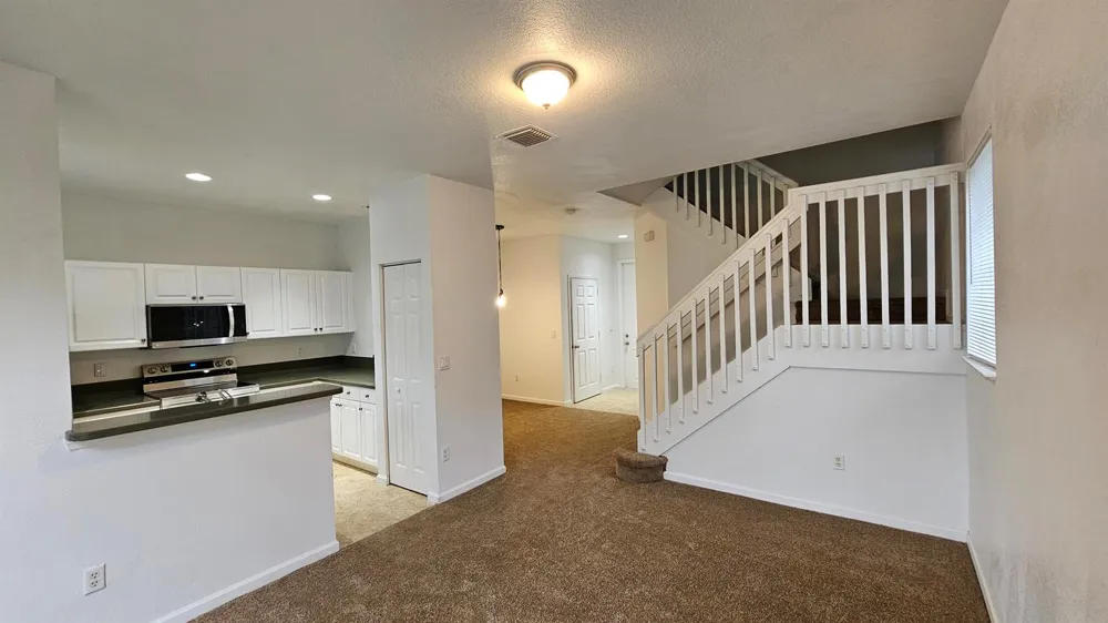 2022 ISLAND DRIVE Riviera Beach, FL 33404