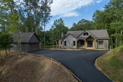 750 Settlers Ridge