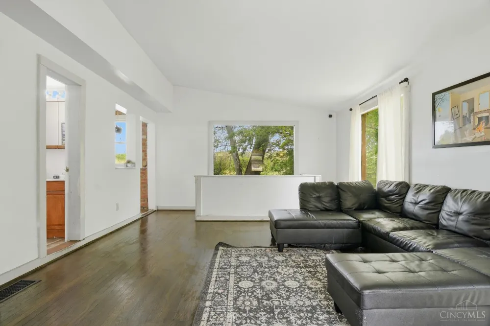 5067 E Miami River Road Miami, OH 45002