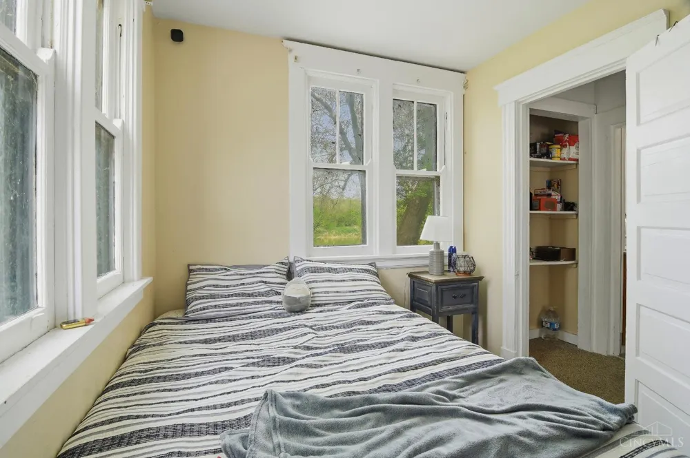 5067 E Miami River Road Miami, OH 45002