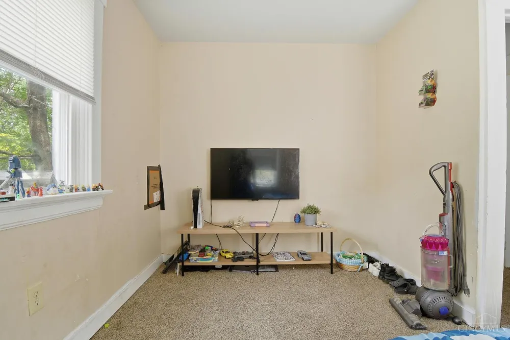 5067 E Miami River Road Miami, OH 45002