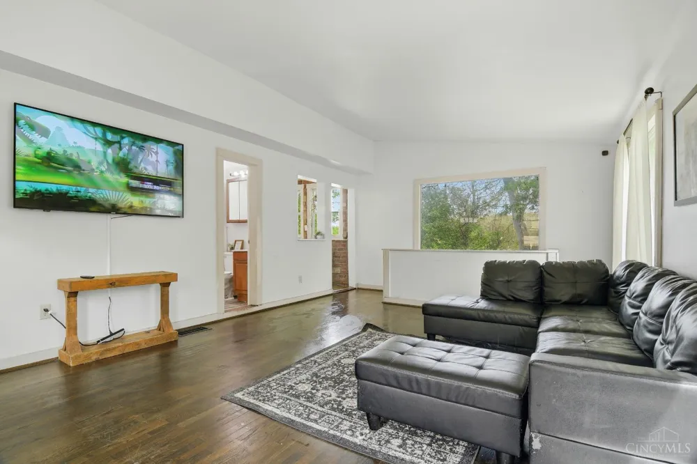 5067 E Miami River Road Miami, OH 45002
