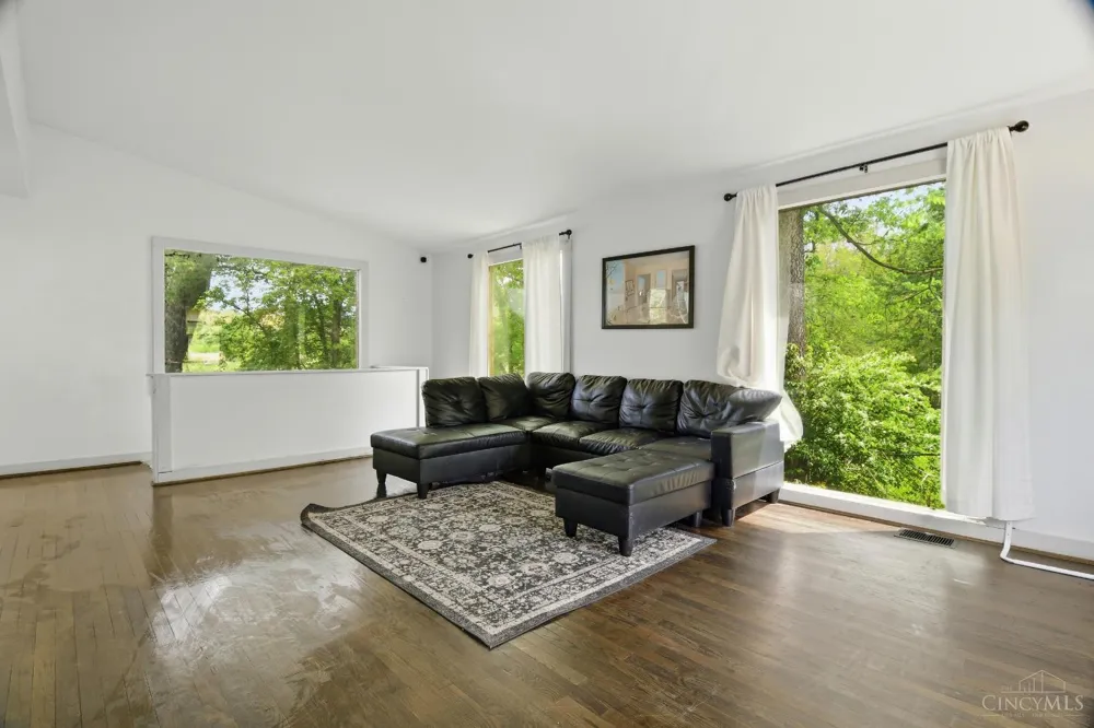 5067 E Miami River Road Miami, OH 45002