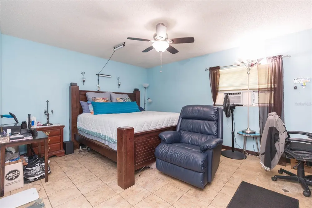 2630 KEYSVILLE DRIVE Lithia, FL 33547