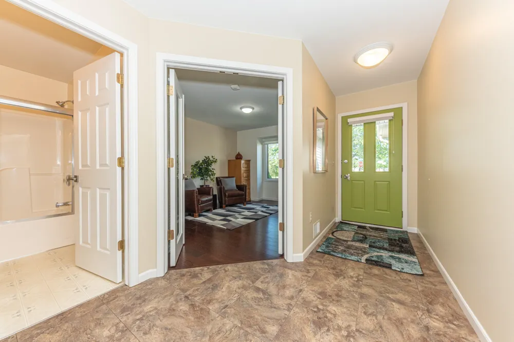 599 Sycamore Circle Saline City, MI 48176