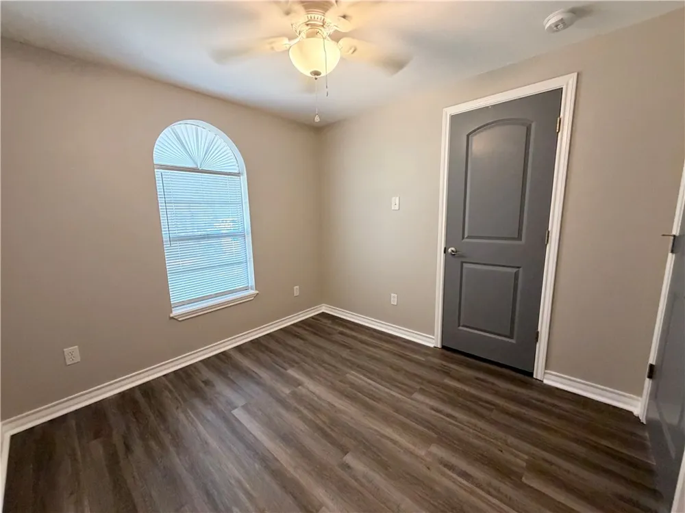 1018 Northcliff Drive Portland, TX 78374