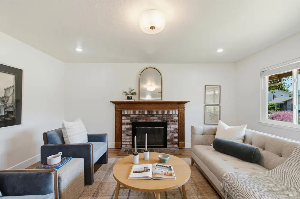 1889 Lindo Street Benicia, CA 94510