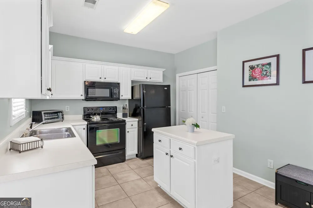 3402 Town Square DR NW Kennesaw, GA 30144