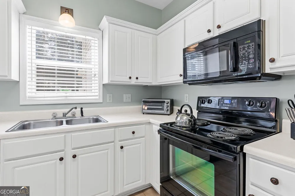 3402 Town Square DR NW Kennesaw, GA 30144
