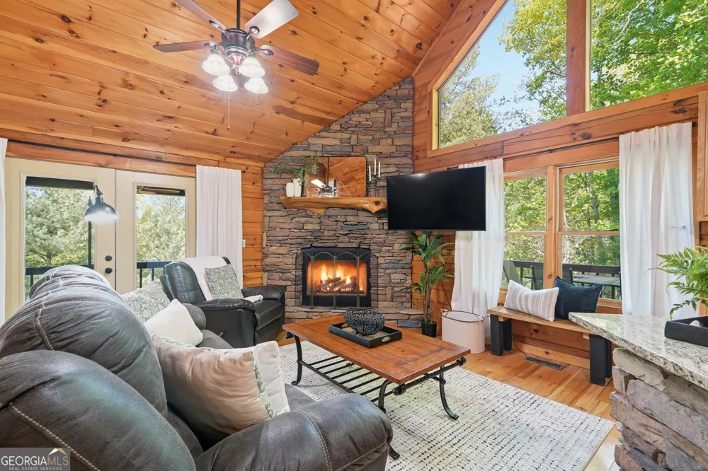 288 Kim Bolton DR Morganton, GA 30560
