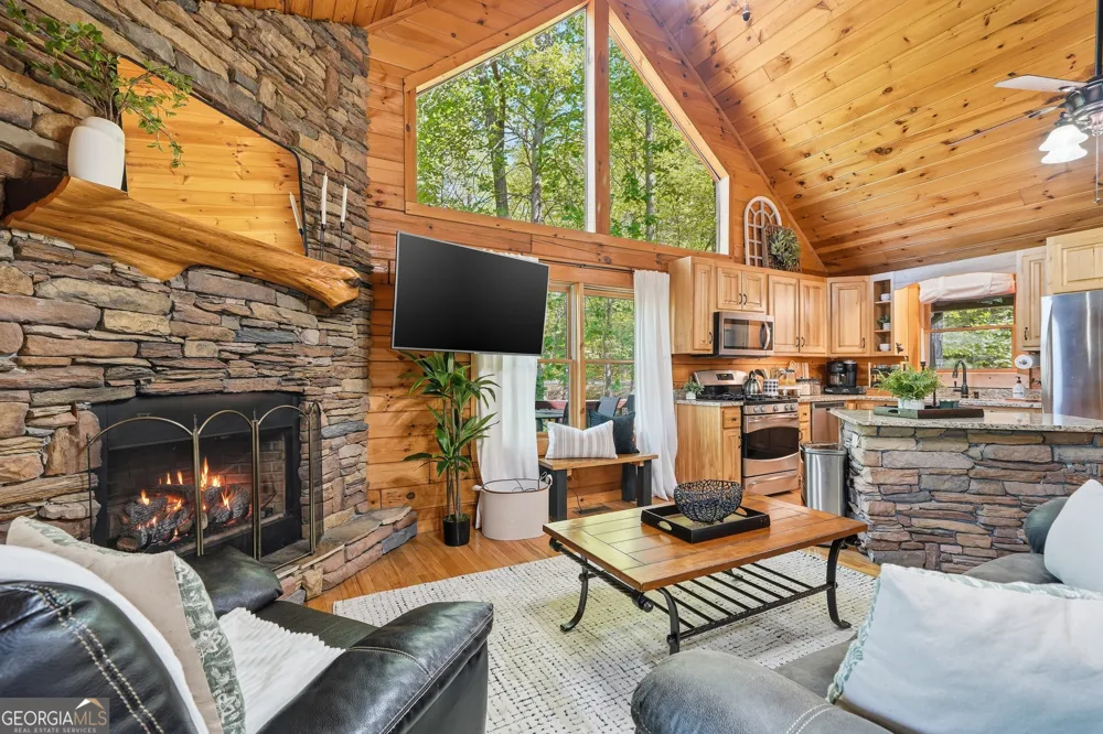 288 Kim Bolton DR Morganton, GA 30560