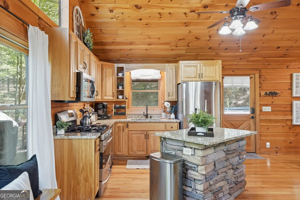 288 Kim Bolton DR Morganton, GA 30560