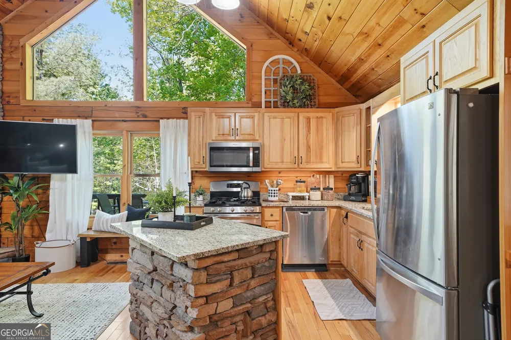 288 Kim Bolton DR Morganton, GA 30560