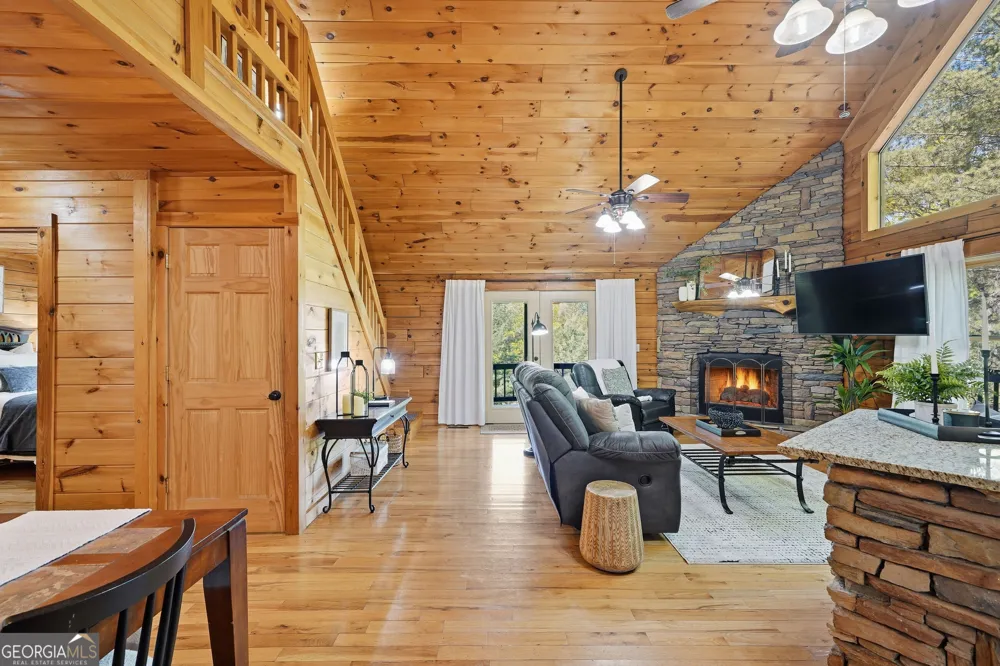 288 Kim Bolton DR Morganton, GA 30560