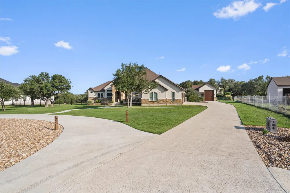 104 Highland Spring Lane Georgetown, TX 78633
